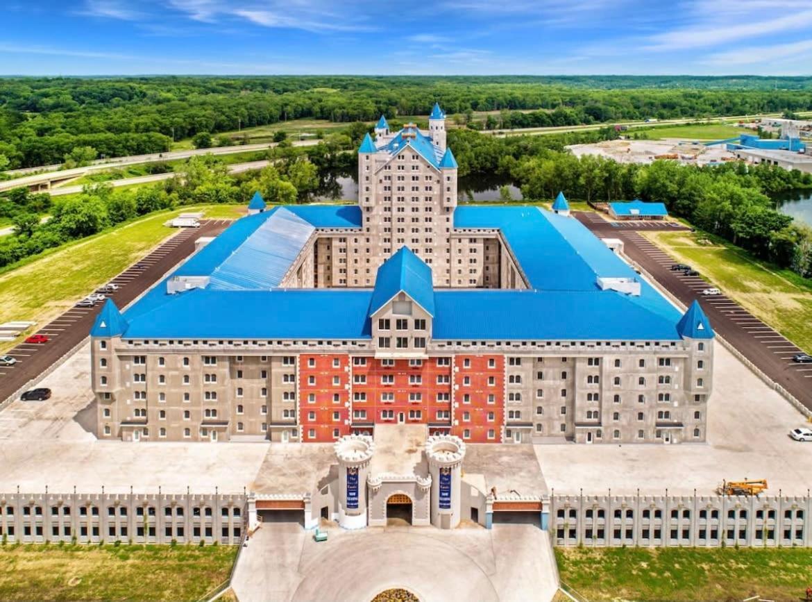 2Br Suite At The Grand Castle Pool Gym & Parking Грандвилл Экстерьер фото