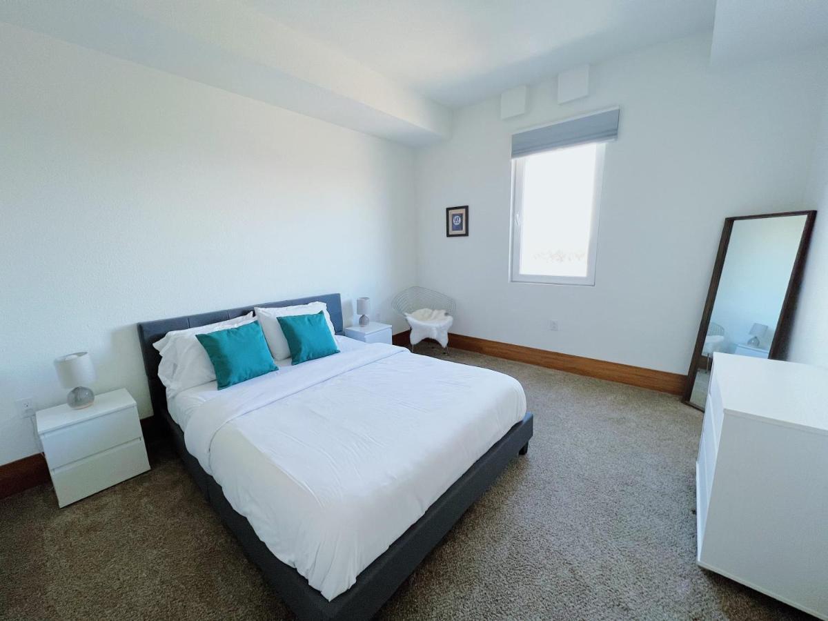 2Br Suite At The Grand Castle Pool Gym & Parking Грандвилл Экстерьер фото