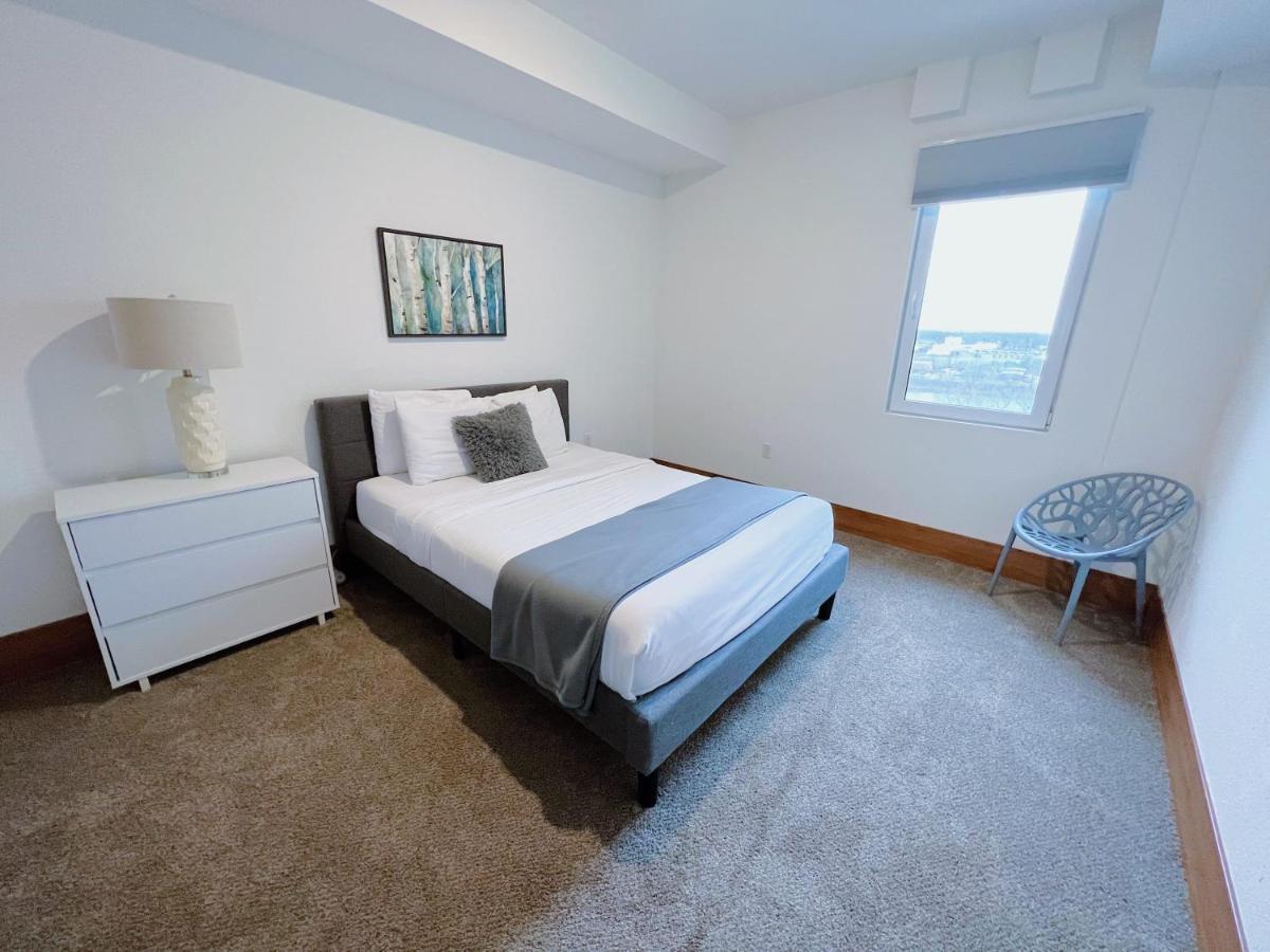 2Br Suite At The Grand Castle Pool Gym & Parking Грандвилл Экстерьер фото